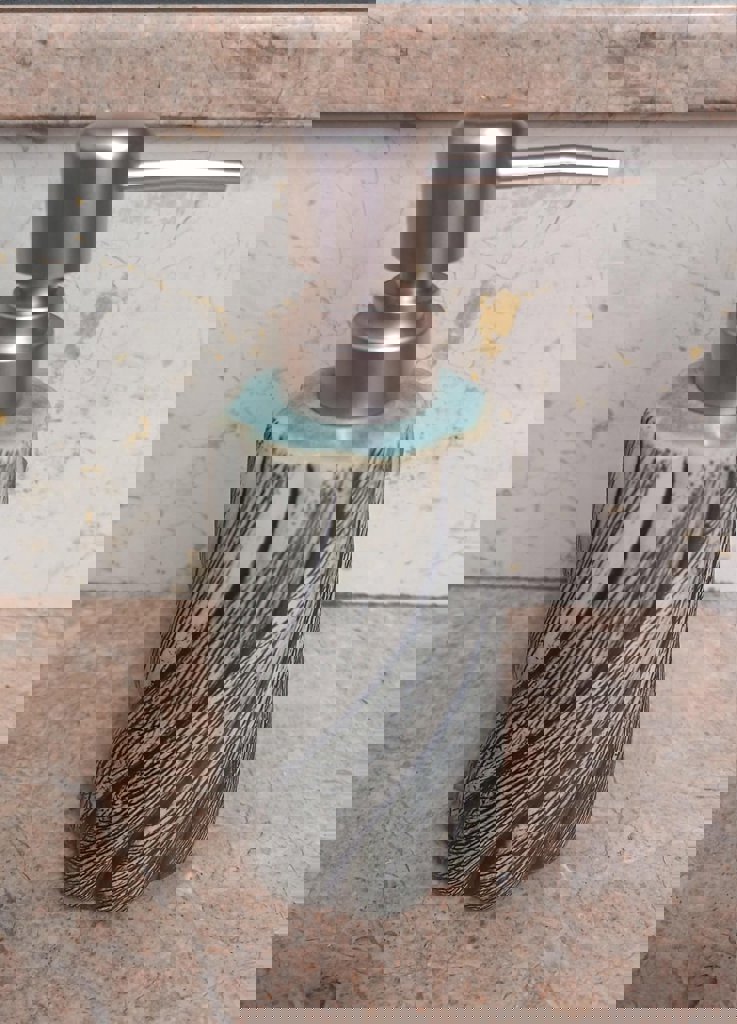 YAKUT DESENLI SIVI SABUNLUK *48